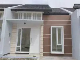 Disewakan Rumah Siap Huni di Taman Kopo Indah 5