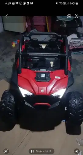 Mobil aki jeep untuk anak