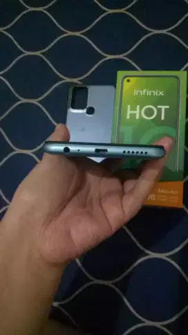 Infinix hot 10 ram 4/64gb