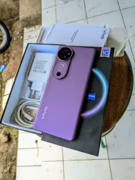 Vivo V40 5G Zeiss 12+12/512gb komplit garansi panjang poll