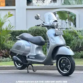 PIAGGIO VESPA GTS 150 3VIE TAHUN 2014 PERFECT CONDITION