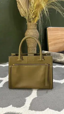 Preloved Charles & Keith Anwen Structured Tote Bag-Khaki (Bukan Coach)
