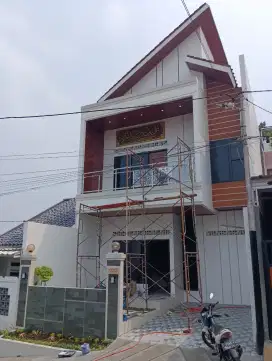 Rumah 2 lantai di depok dekat stasiun dan tol margonda