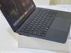 BU Mau Jual MacBook Air Retina M3 2024 13-Inch Ram 8/256 Gb Fullset