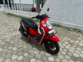 SCOOPY SPORTY MERAH HITAM