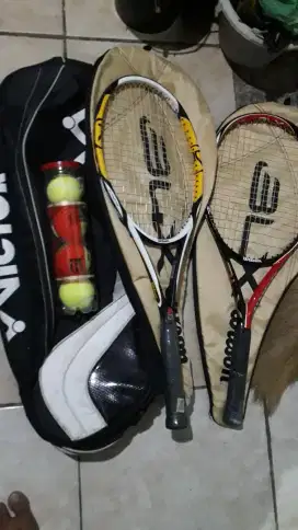 Raket tenis merek wilson