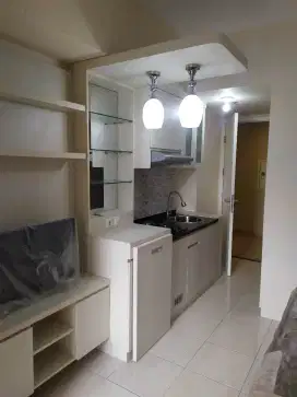 Springlake Studio FF Sewa Apartemen Summarecon Bekasi