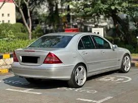 Mercedes Benz C240 AVANTGARDE 2002