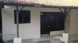 Disewakan atau dikontrakkan rumah