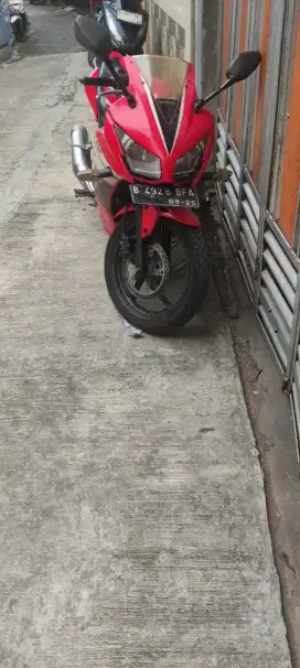 Honda CBR 2015 mesin halus siap touring