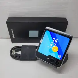 TERMURAH! SAMSUNG GALAXY Z FLIP 5 MINT 8/256 MULUS FULLSET