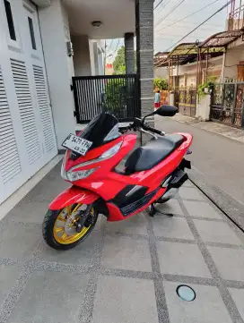 Bismillah dijual motor Honda PCX 2019 istimewa