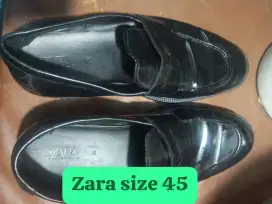 Sepatu pria Zara,size 45