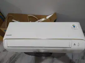 Ac second like new