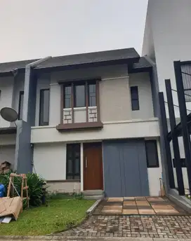 Disewakan rumah cluster mozia amarine, bsd