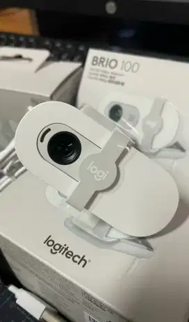Logitech Brio 100 White – Webcam Full HD 1080p