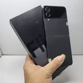 TERMURAH! SAMSUNG GALAXY Z FLIP 4 5G 8/256 BLACK FULLSET EX SEIN RESMI