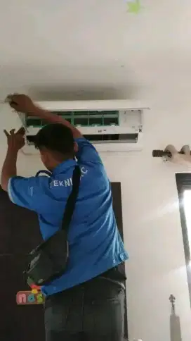 Pasang ac/Bongkar pasang ac/Service ac/Cuci ac/Isi freon ac/Bongkar ac
