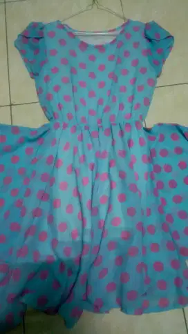 Dress Bekas warna Biru tanpa noda