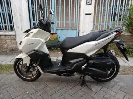 Jual vario 160 ABS 2022 km 25 rb istimewa siap pakai samsat manyar