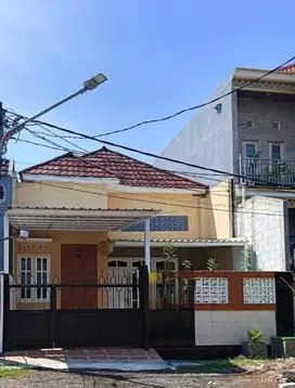 RUMAH BARU JADI GREZZ JUAL CEPAT ‼️  GUNUNG ANYAR TAMBAK