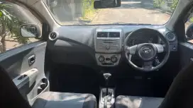 Daihatsu Ayla X AT automatic putih