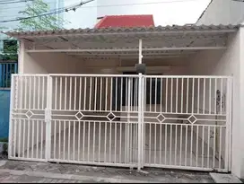 Dijual Rumah Strategis Baru Renovasi  Lokasi  Wonorejo Indah Timur