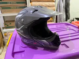 Helm trail Kawasaki
