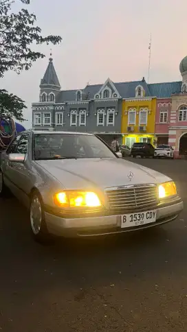 Mercedes Benz W202 C200 AT 1996