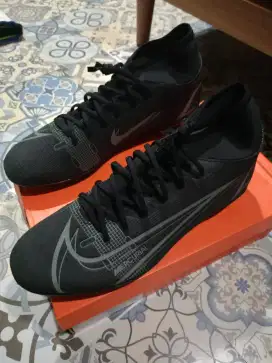 Nike mercurial superfly 8 BNIB ,original ,barang 1000 % baru