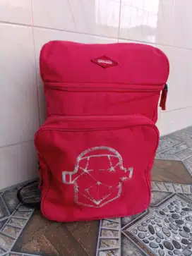 Tas ransel traveling