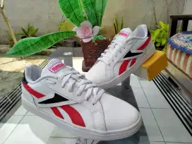 Sepatu Reebok Royal size 42