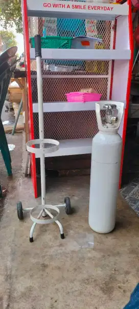 Tabung gas oksigen