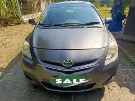 Toyota Limo 1.5 MT 2011