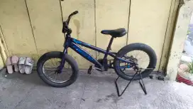 Di jual sepeda anak uk 16 rem torpedo siap pake