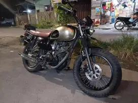 Kawasaki W175 Custom Tipis