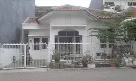 Dijual Rumah Mulyosari  Surabaya timur. Siap huni, lokasi 100 meter de