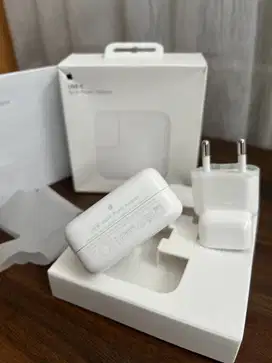Charger (Power Adapter) Mac Book Air Original USB C 30W