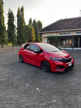 honda jazz merah 2015