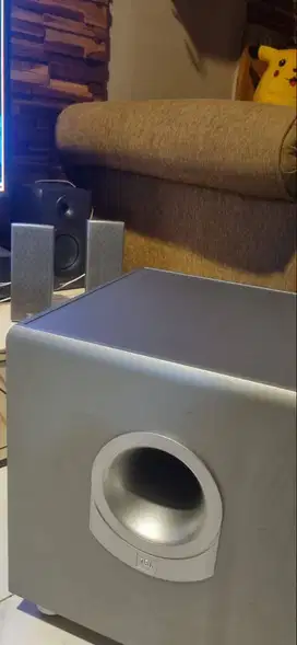 JBL SUBWOOFER 180/230 10 Active Subwoofer
