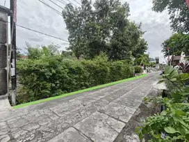 Tanah Luas Tengah Kota Solo SHM 615m² Strategis