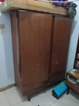 Jual lemari antik jati kuno