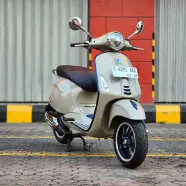 Vespa Primavera S 150 2023 Beige