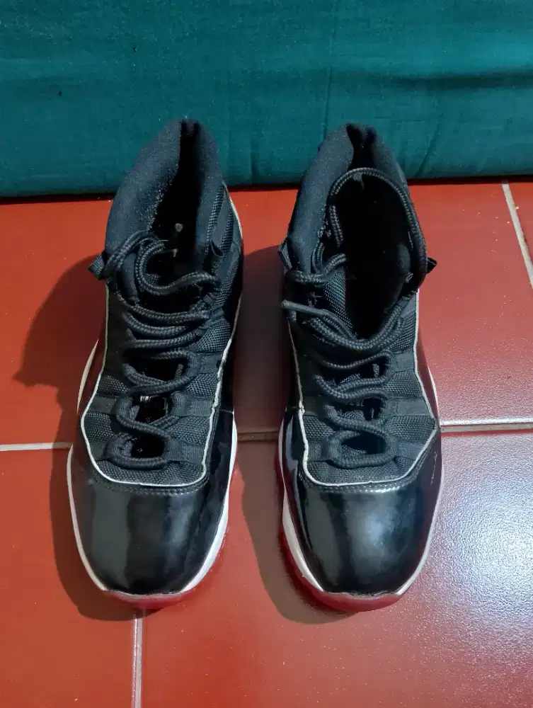 Sepatu Basket Pria