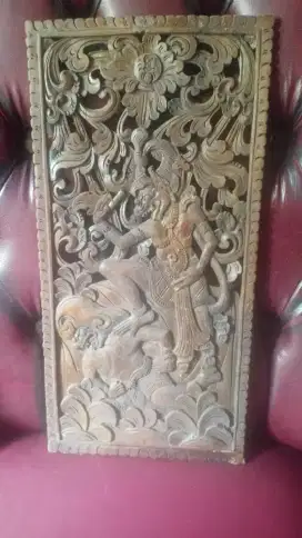 Ukiran kayu jati kuno tokoh wayang
