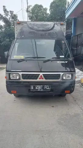 Mitsubhisi L300 Box 2021
