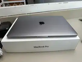 Macbook Pro 2017 RAM 8 SSD 512