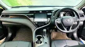 MEWAH & GAGAH Toyota Camry 2.5 V 2021/2022 No Mazda 3 Hybrid 2019 KIM