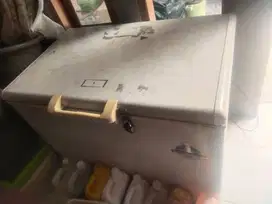 Freezer 300 LT 320L 330L merk Haier. barang bekas termurah