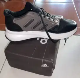 ADIDAS Edisi beli salah Size